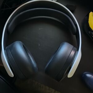 Sony headset used but it needs a adapter for it but it works